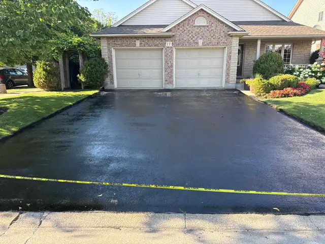 Driveway sealing services - Photo 6
