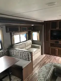 Keystone Hidout Travel Trailer  w/ Cold Mountain Package - Photo 9