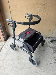 Nexus Walker - Super low with storage bag