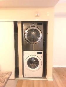 Spacious 3-Bedroom Condo with Balcony, Parking & Ensuite Laundry - Photo 2