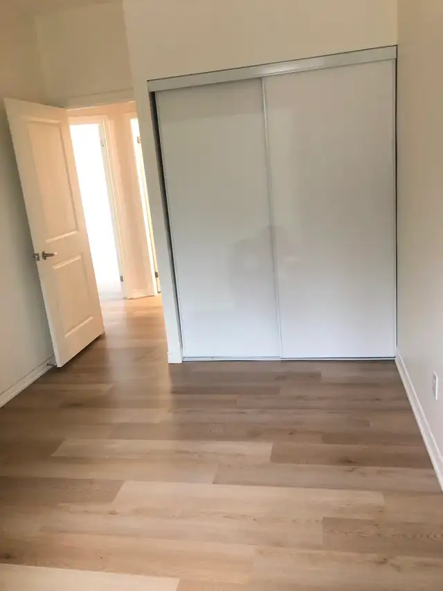 Spacious 3-Bedroom Condo with Balcony, Parking & Ensuite Laundry - Photo 6