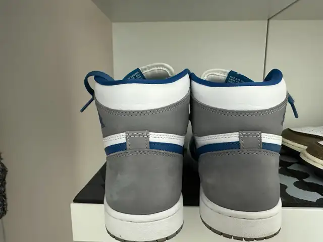 Jordan 1 Highs OG True Blue Mens size 7 or women 8.5 - Photo 3