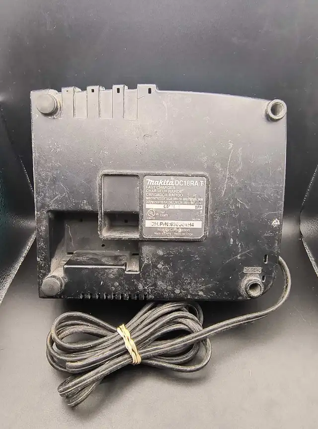 MAKITA CHARGER DC18RA - Photo 2