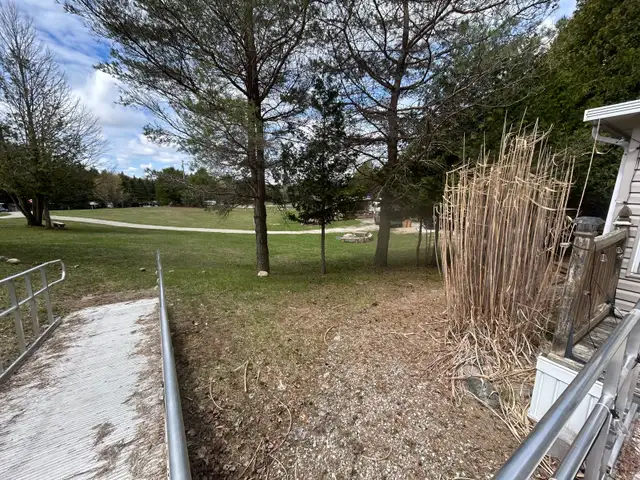 Mobility Ramp - Photo 5
