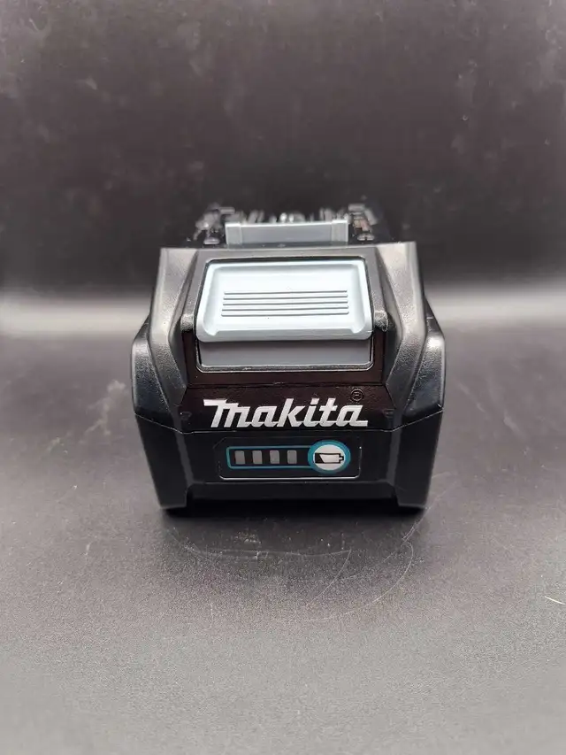 MAKITA 40V MAX XGT 4.0AH BATTERY - Photo 3