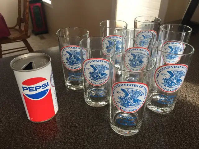 Pepsi Bi-Centennial Glasses and Trays - Photo 3
