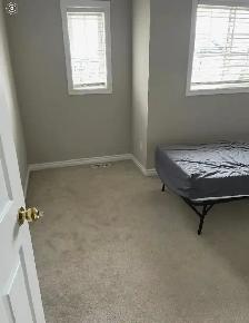 Room for Rent - Upper Paradise/Rymal