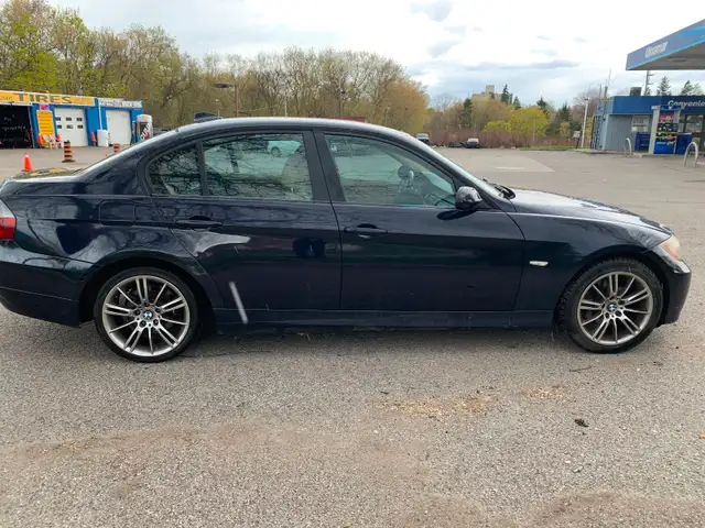 2007 BMW 328i - Photo 4