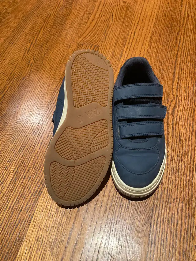 Boys sneakers, size 1.5-2 kids - Photo 3