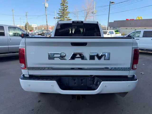 2018 Ram 2500 LIMITED MEGACAB 6'4 BOX 4X4/ NO ACCIDENTS - Photo 4