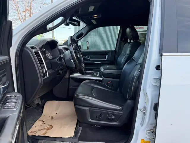 2018 Ram 2500 LIMITED MEGACAB 6'4 BOX 4X4/ NO ACCIDENTS - Photo 12