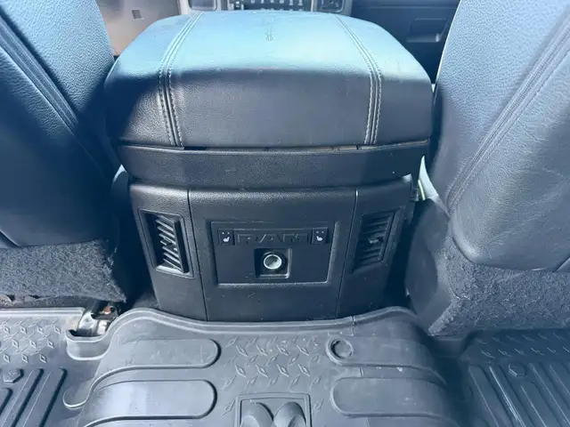 2018 Ram 2500 LIMITED MEGACAB 6'4 BOX 4X4/ NO ACCIDENTS - Photo 13