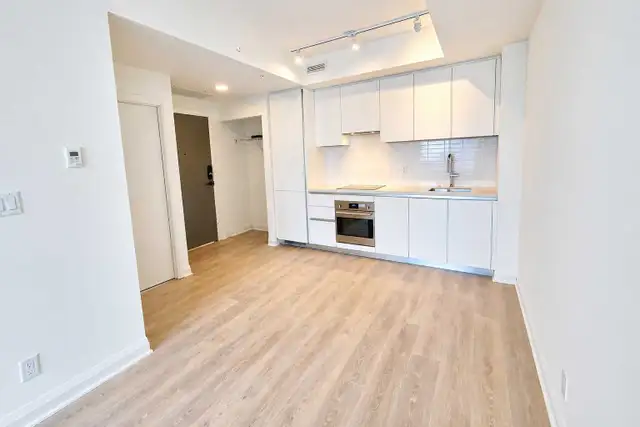 1 bedroom 1 Bath Mississauga - Photo 6