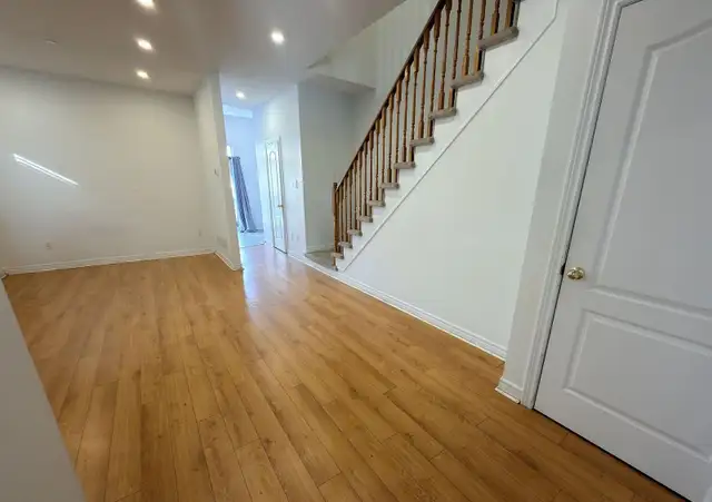 3 Bedroom House For Lease at Bovaid drive E and Highway 410