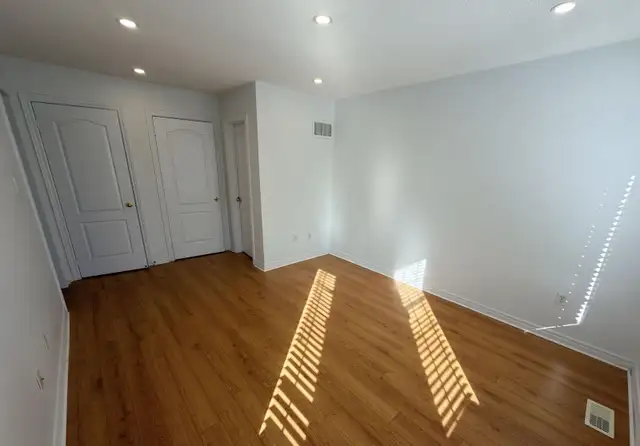 3 Bedroom House For Lease at Bovaid drive E and Highway 410 - Photo 5