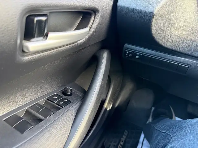 2020 Toyota COROLLA - Photo 18