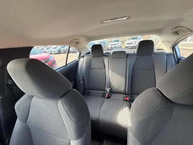 2020 Toyota COROLLA - Photo 24