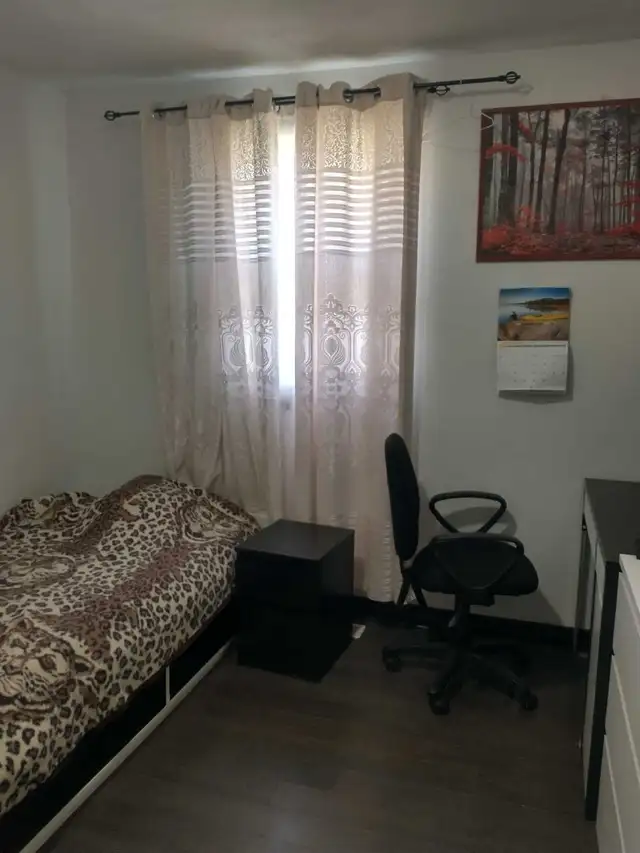 room for rent - Photo 2