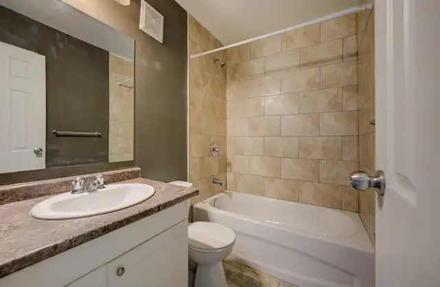 NEWLY RENOVATED 1BRM APARTMENT – ALL UTILITIES INCLUDED! - Photo 6