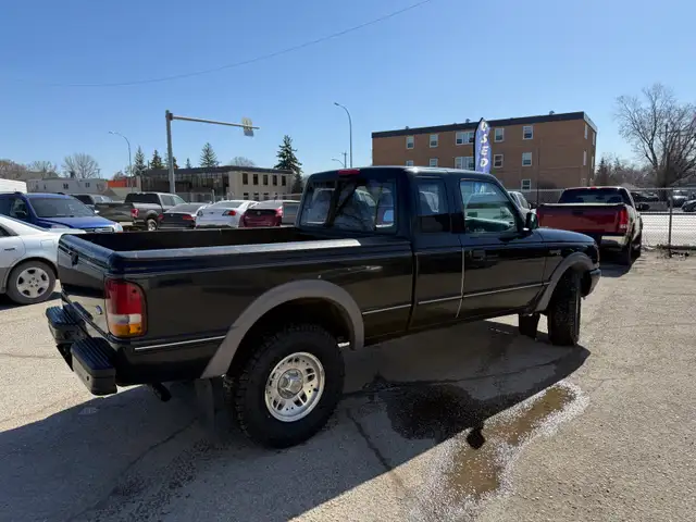 1995 Ford Ranger 4x4 manual MINT low kms - Photo 2