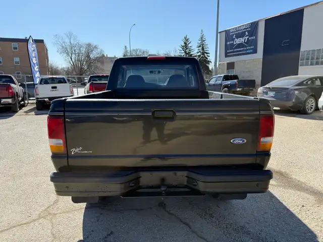 1995 Ford Ranger 4x4 manual MINT low kms - Photo 3
