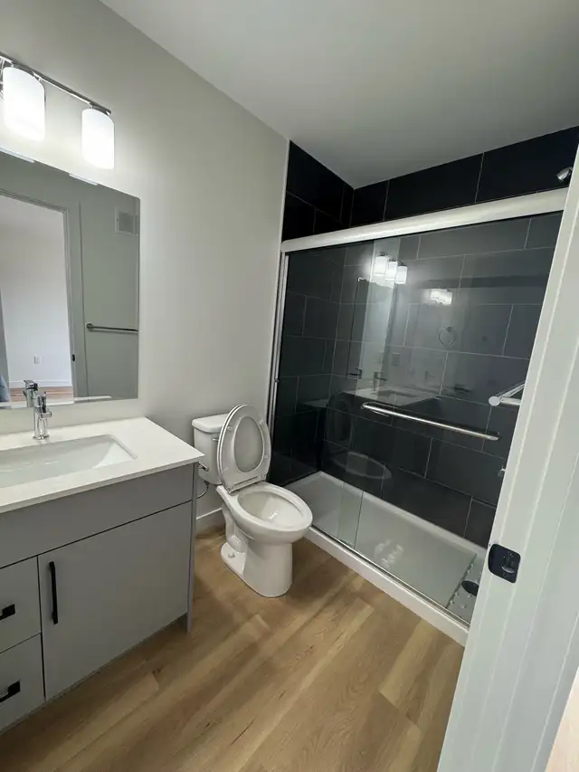 Newy built 2 story house for sale on Elgin Ave - Photo 6