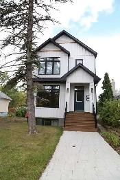 Two Bedroom Upper Suite in the Crescents Available June 1