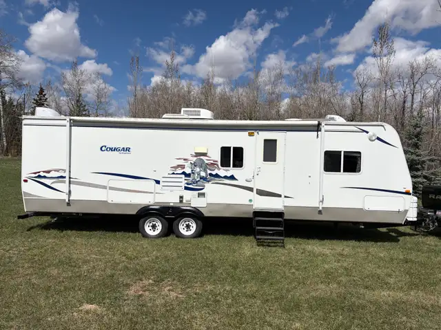 2005 Cougar by Keystone 304 BHS travel trailer
