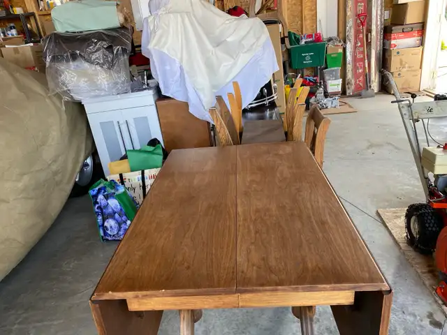 Dinning Room drop leaf table - Photo 4