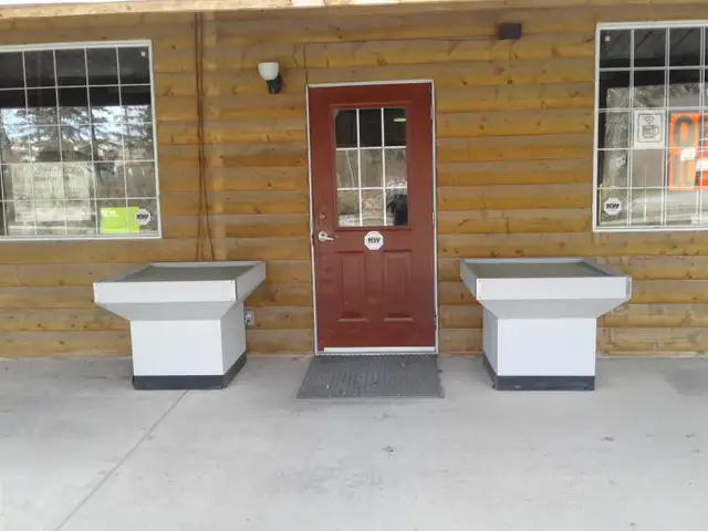 6000 sq ft COMMERCIAL BUILDING FOR SALE - Photo 4