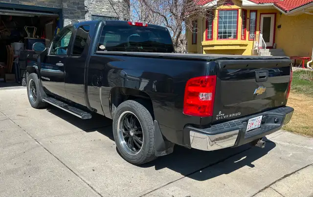 2009 Chevrolet Silverado one owner low kms, 2WD Ext’d Cab, $9800 - Photo 2