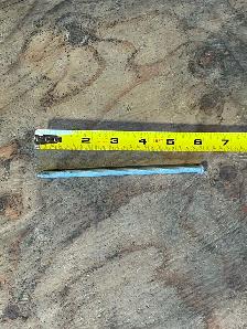 6" spikes