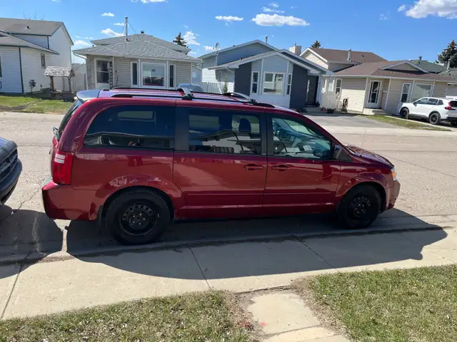 2010 Dodge Caravan - Photo 7