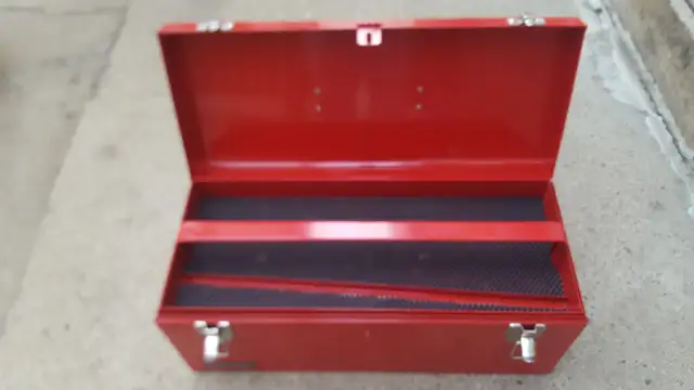 Tool box for sale - Photo 2