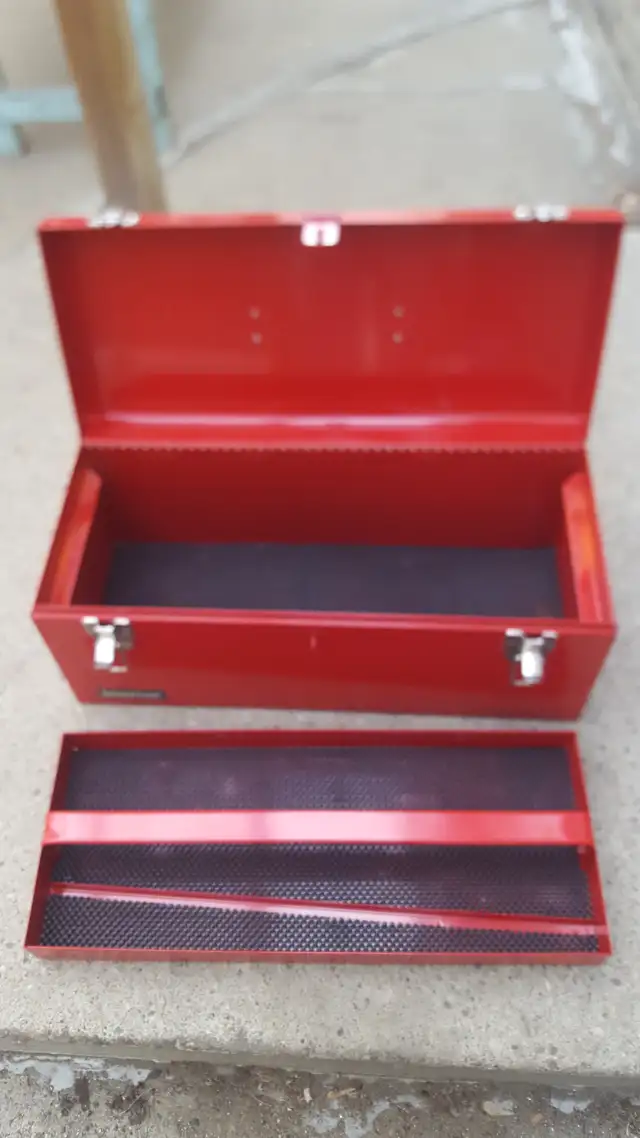 Tool box for sale - Photo 3