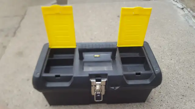Tool box for sale - Photo 5