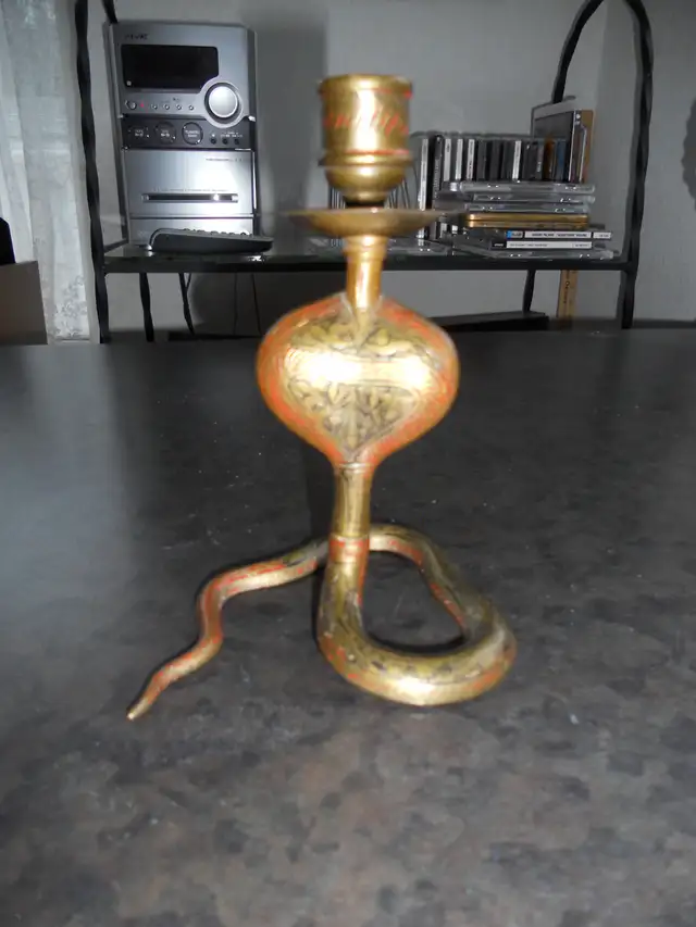 VINTAGE BRASS 6' TALL COBRA CANDLESTICK - Photo 2
