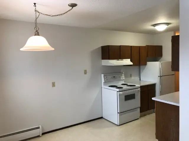 INDIAN HEAD, 2 Bedroom Suite In Modern Adult Building - Photo 4