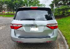 2011 Honda Odyssey LX Minivan similar to sienna caravan sedona - Photo 5