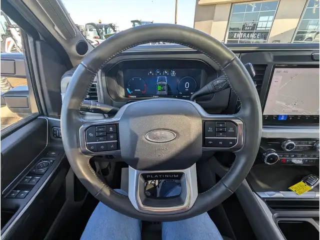 2025 Ford F-350 Platinum 8' Box/6.7L/Pano/Touch Nav/Camera - Photo 16
