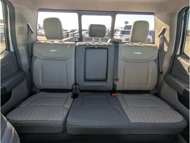 2025 Ford F-350 Platinum 8' Box/6.7L/Pano/Touch Nav/Camera - Photo 21