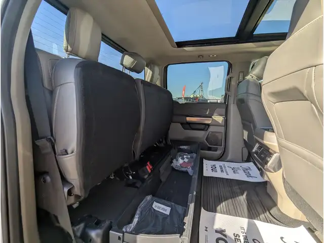 2025 Ford F-350 Platinum 8' Box/6.7L/Pano/Touch Nav/Camera - Photo 23