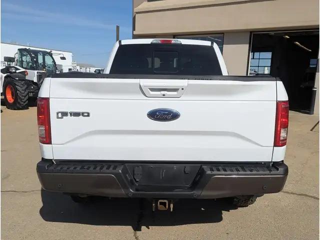 2017 Ford F-150 4WD SuperCrew 157 Lariat - Photo 10