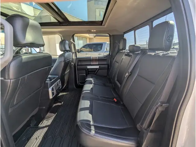 2017 Ford F-150 4WD SuperCrew 157 Lariat - Photo 18