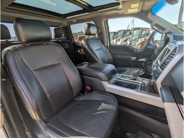 2017 Ford F-150 4WD SuperCrew 157 Lariat - Photo 24