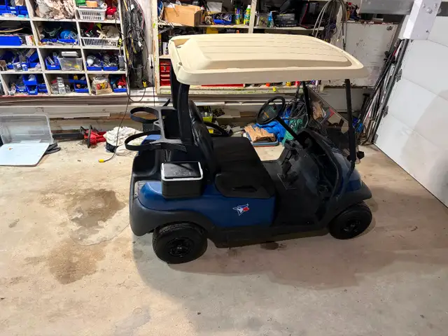 Gas club car golf cart - Photo 2