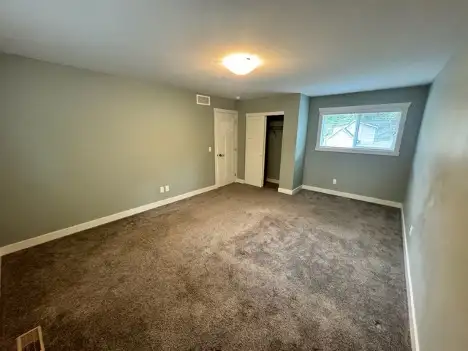 6 bed, 3/5 bath - Magic Estates Rental - Photo 18