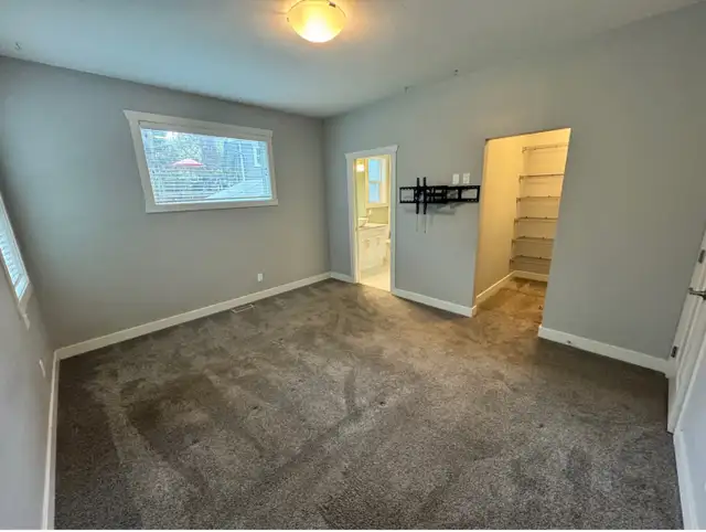 6 bed, 3/5 bath - Magic Estates Rental - Photo 26