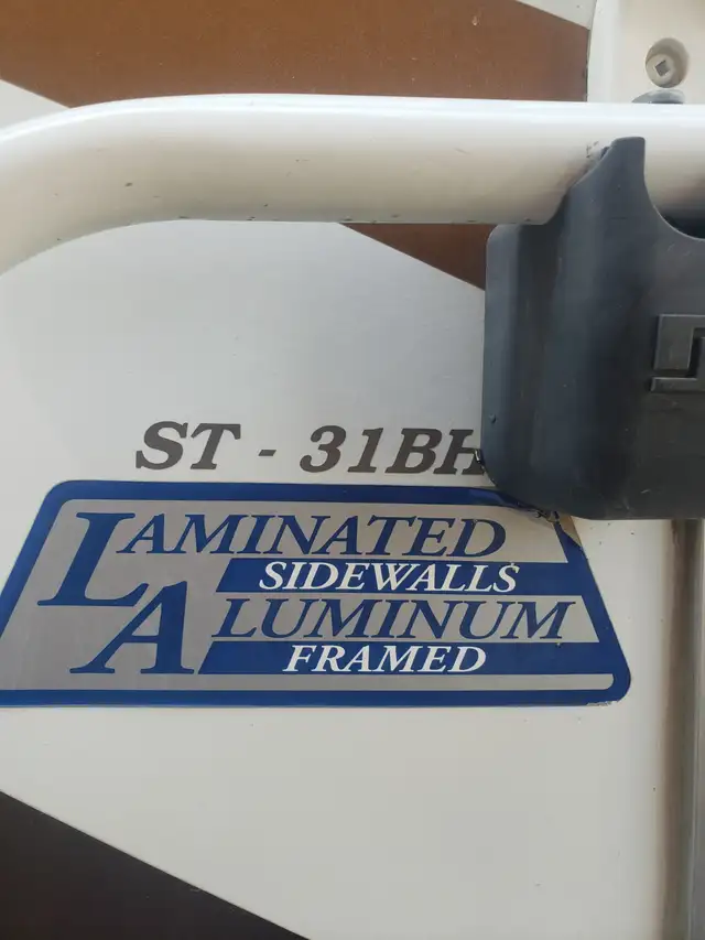 2010 Keystone Sprinter 31BH for sale - Photo 2