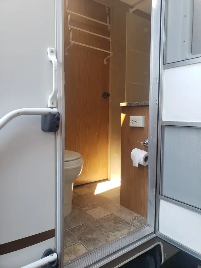 2010 Keystone Sprinter 31BH for sale - Photo 5